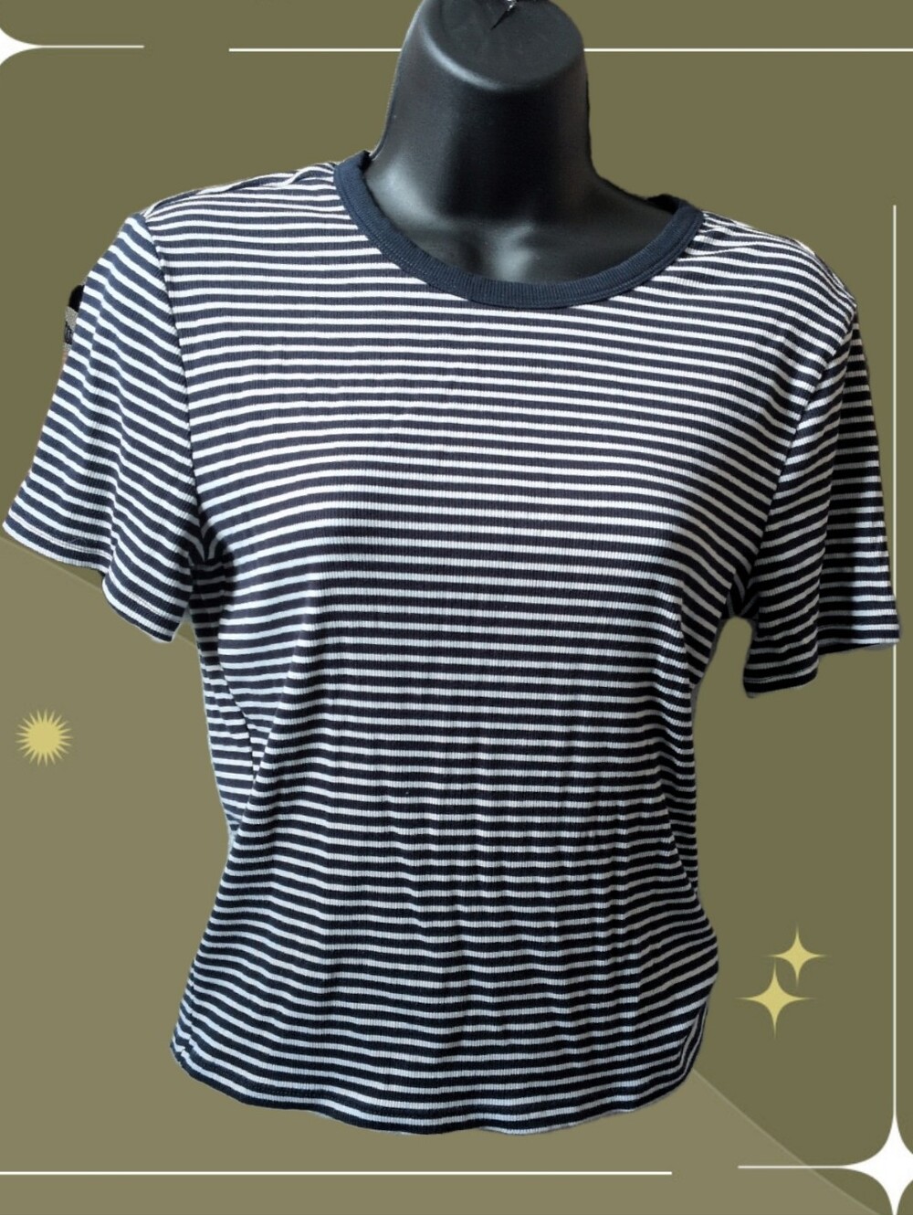 ✨ Athleta Navy And White Stripe Cropped Tee Size M
